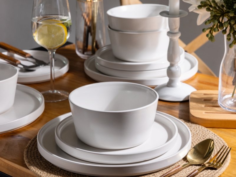 dinnerware sets