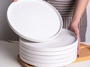 DINNERWARE SETS